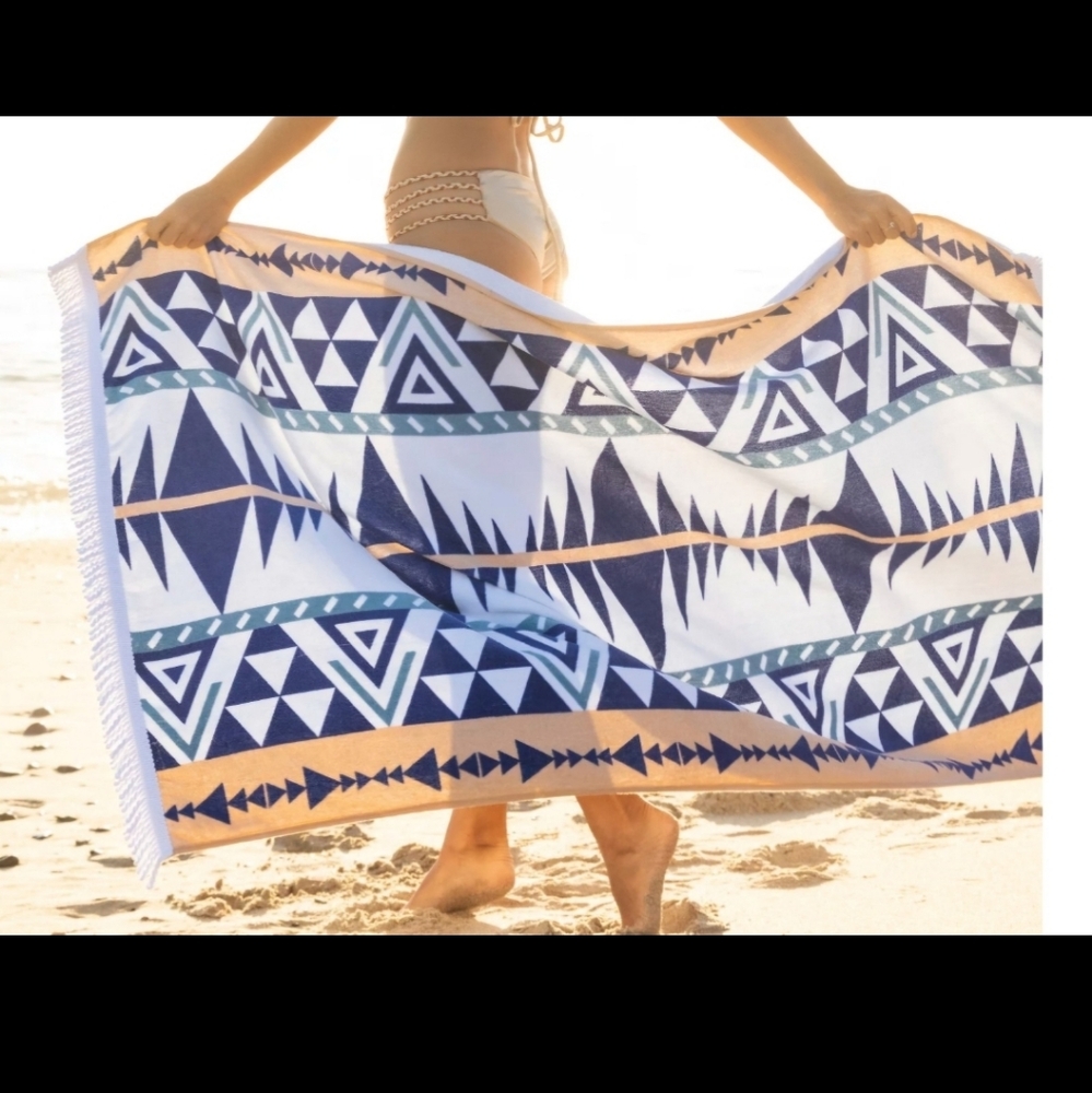 Tofino Towel - The Maverick beach towel NWT